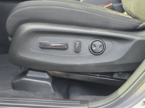 Used 2023 Honda CR-V EX image 30