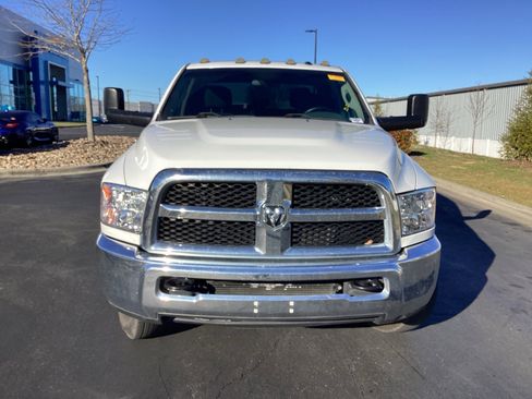 Used 2017 RAM 3500 Tradesman w/ Chrome Appearance Group image 3