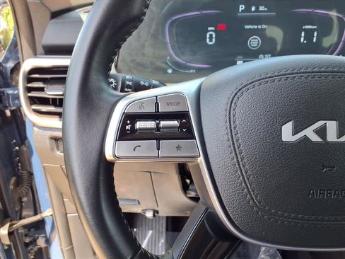 Used 2025 Kia Telluride S FWD image 10