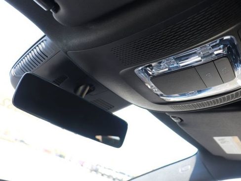 Used 2025 Mercedes-Benz GLA 250 image 29