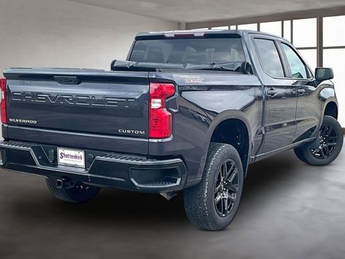 Used 2022 Chevrolet Silverado 1500 Custom Trail Boss AWD/4WD image 6