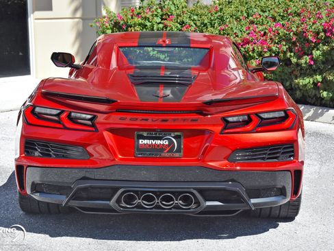 Used 2025 Chevrolet Corvette Z06 w/ Stealth Interior Trim Package RWD image 24