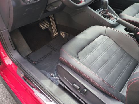 Used 2017 Volkswagen Jetta GLI FWD image 17