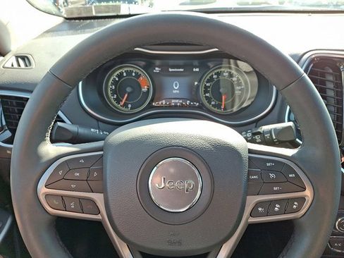 Used 2022 Jeep Cherokee Limited image 22