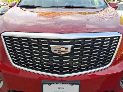 Used 2021 Cadillac XT5 Premium Luxury image 10