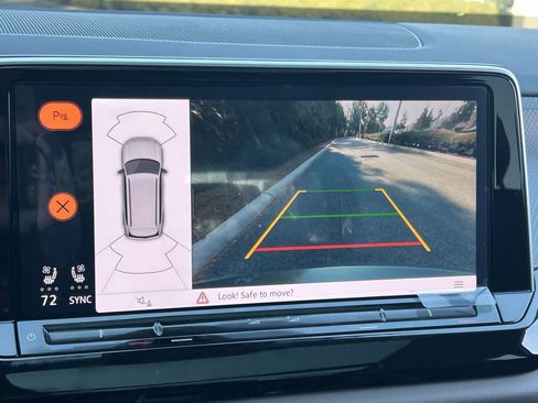 Used 2025 Volkswagen Atlas Peak Edition SE image 19