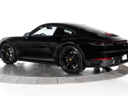 Used 2023 Porsche 911 Carrera RWD image 3