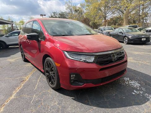 Used 2025 Honda Odyssey Sport-L image 3