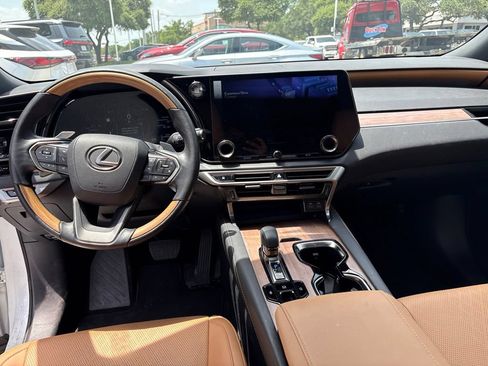 Certified 2025 Lexus RX 350 Premium Plus w/ Accessory Package (Z1) FWD image 19