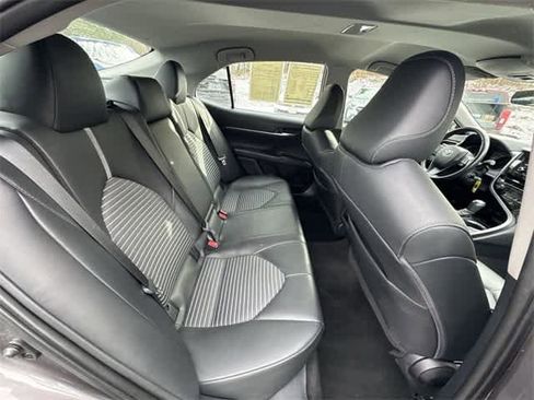 Used 2024 Toyota Camry SE image 21