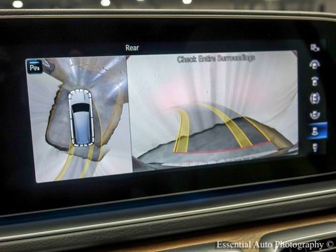 Used 2022 Mercedes-Benz GLS 450 4MATIC image 24