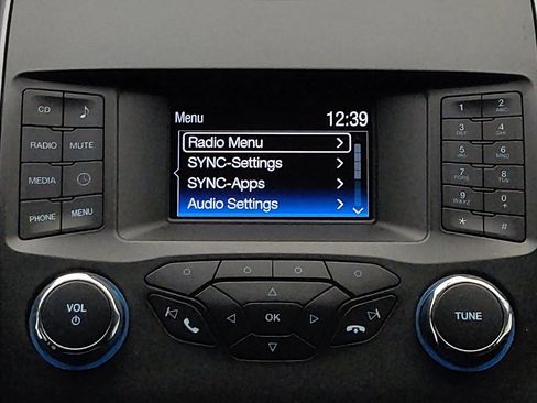 Used 2018 Ford Edge SE FWD image 25