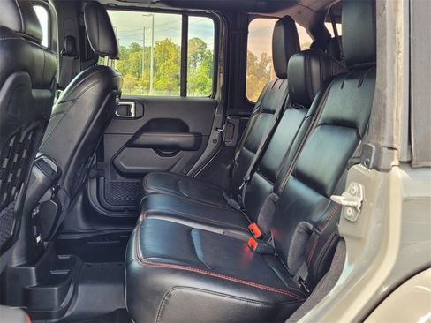 Used 2021 Jeep Wrangler Unlimited Rubicon image 11