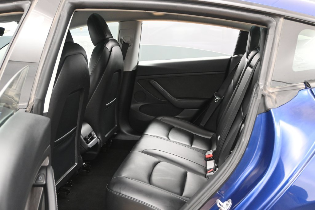 Used 2023 Tesla Model 3 Standard Range RWD image 27