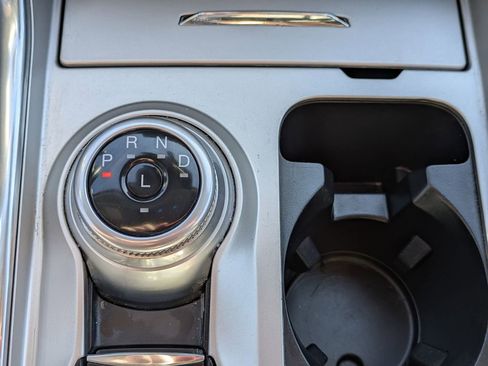 Used 2022 Ford Explorer XLT w/ Equipment Group 202A image 17