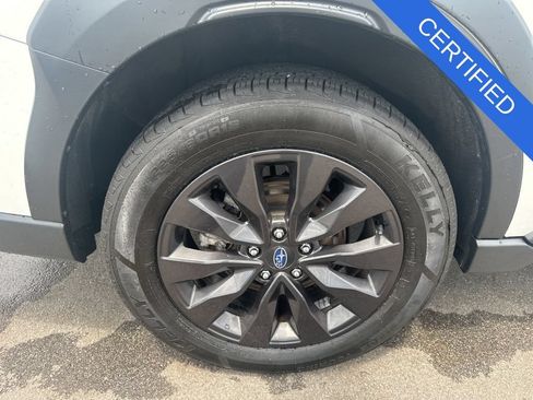 Certified 2025 Subaru Outback Onyx Edition AWD/4WD image 37