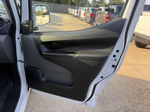 Used 2021 Nissan NV200 SV w/ Back Door Glass Package FWD image 11