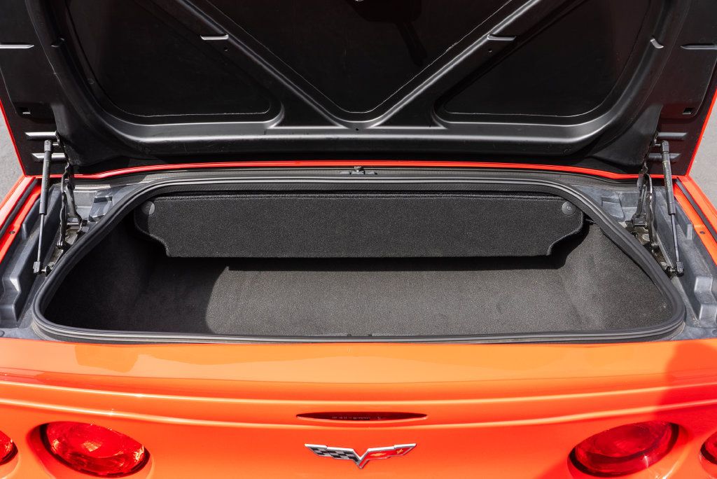Used 2011 Chevrolet Corvette Grand Sport w/ Preferred Equipment Group RWD image 9