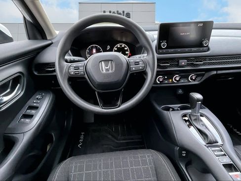Used 2025 Honda HR-V LX image 15