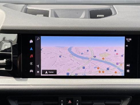 Used 2025 Porsche Cayenne image 27