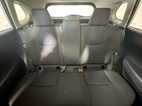 Used 2022 Toyota Corolla Cross LE FWD image 30