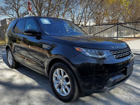 Used 2020 Land Rover Discovery SE image 6