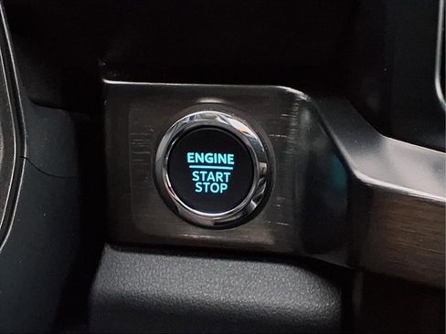 Used 2024 Ford F250 Lariat w/ Sport Appearance Package image 12