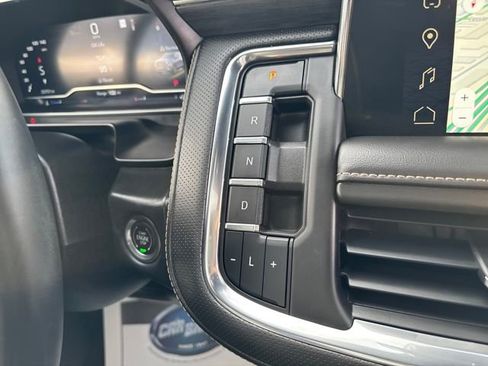 Used 2023 GMC Yukon XL SLT image 27