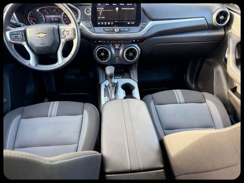 Used 2024 Chevrolet Blazer LT w/ Convenience Package FWD image 25