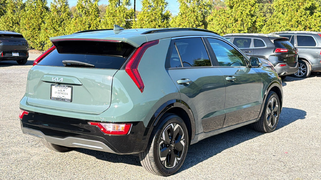 Used 2023 Kia Niro Wind FWD image 4