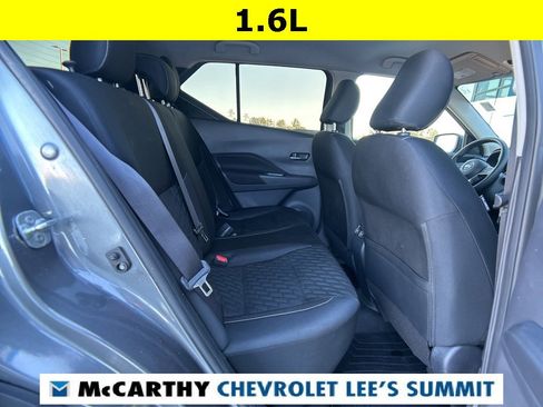 Used 2021 Nissan Kicks SV image 35