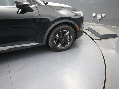 Used 2026 Kia Sportage LX FWD image 23