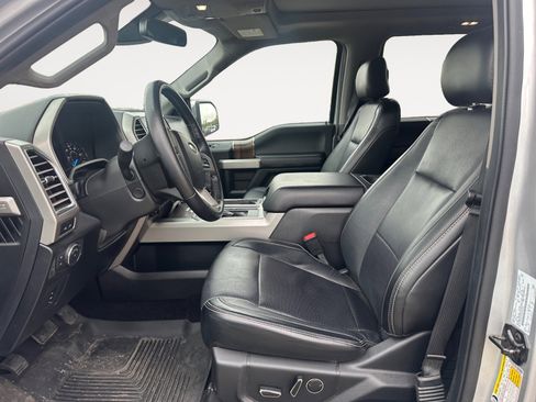 Used 2016 Ford F150 Lariat w/ Equipment Group 502A Luxury AWD/4WD image 9