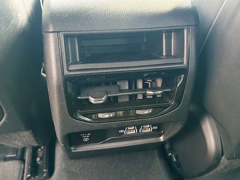 Used 2024 Jeep Grand Cherokee Altitude image 20