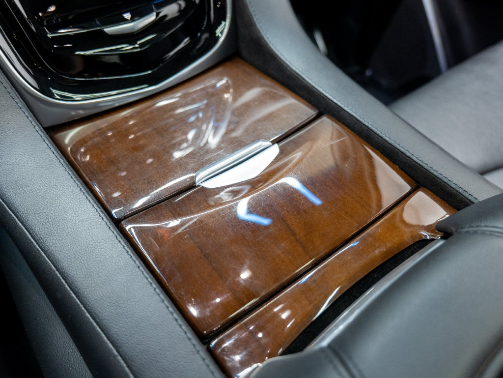 Used 2019 Cadillac Escalade Luxury AWD/4WD image 48