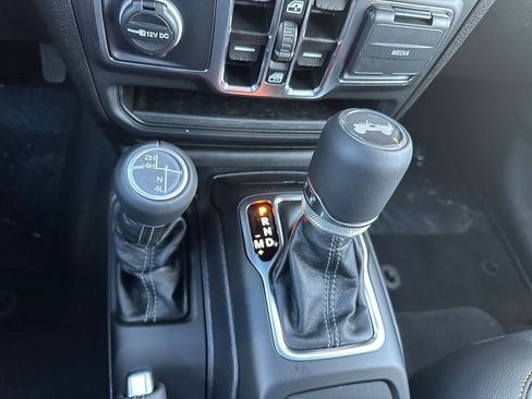 New 2025 Jeep Wrangler Unlimited Sahara AWD/4WD image 21