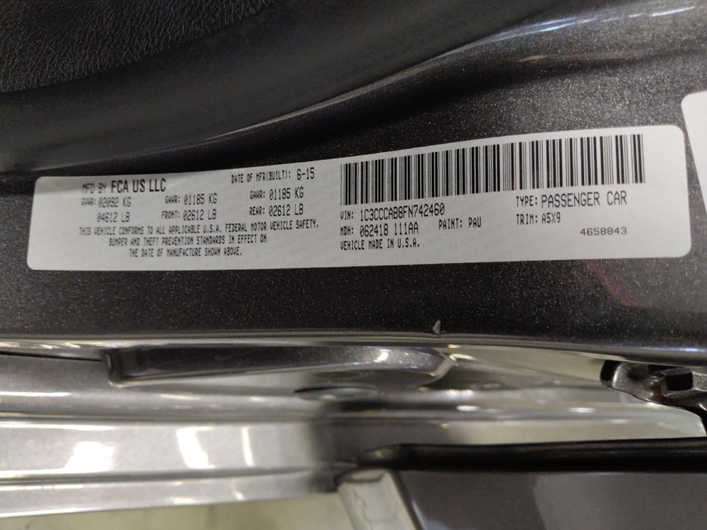 Used 2015 Chrysler 200 Limited FWD image 33