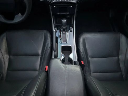 Used 2016 Honda Accord EX-L image 37