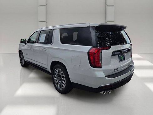 Certified 2023 GMC Yukon XL Denali Ultimate w/ LPO, Floor Liner Package AWD/4WD image 3
