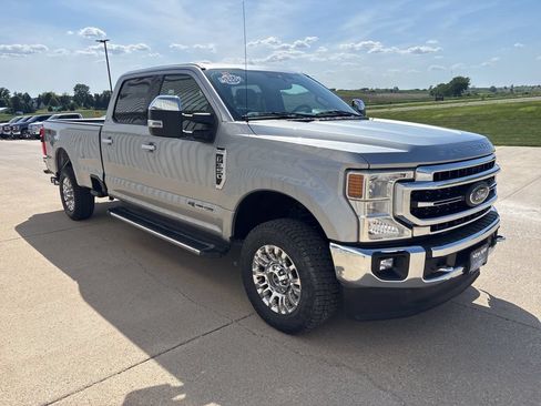 Used 2021 Ford F350 Lariat w/ Chrome Package AWD/4WD image 3