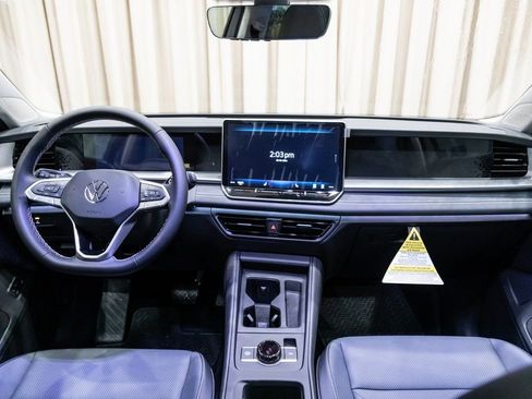 New 2026 Volkswagen Tiguan SE image 14