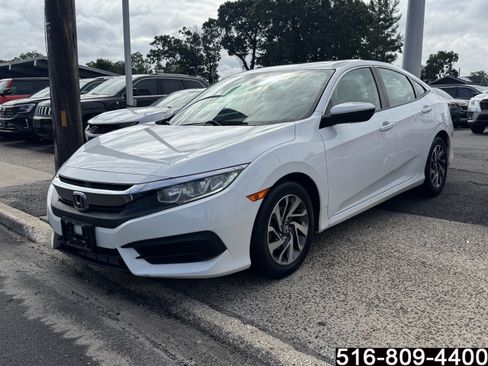 Used 2018 Honda Civic EX image 8