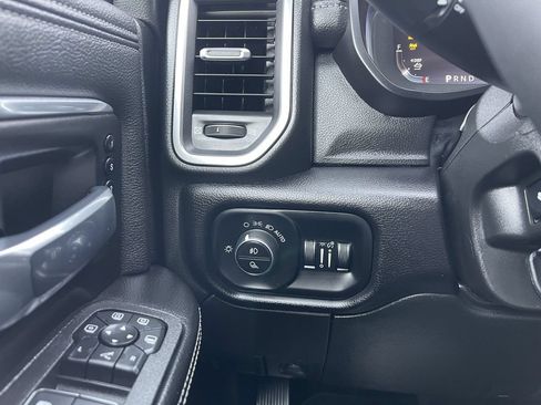 New 2026 RAM 2500 Laramie AWD/4WD image 31