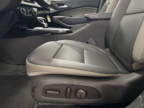 New 2026 Chevrolet Trax ACTIV w/ Sunroof Package image 11