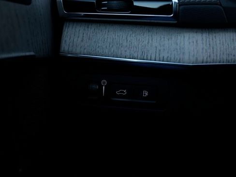 Used 2021 Volvo XC90 T8 Inscription w/ Advanced Package image 56