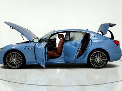 Used 2022 Maserati Ghibli Modena RWD image 15