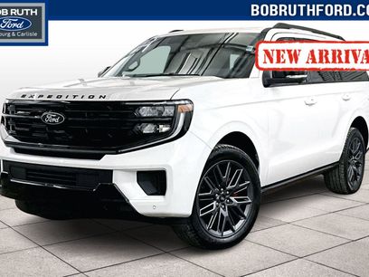 New 2025 Ford Expedition Platinum w/ Stealth Performance Package