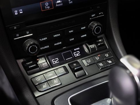 Used 2018 Porsche 911 Targa 4S image 35