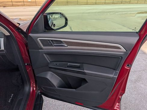 Used 2019 Volkswagen Atlas SE image 6