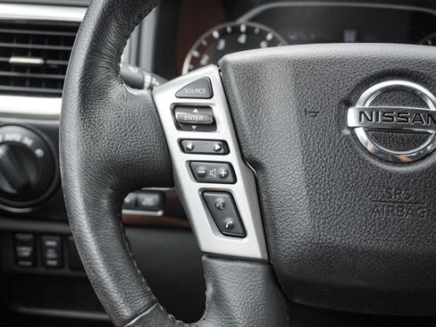 Used 2021 Nissan Titan SV w/ SV Convenience Package AWD/4WD image 19
